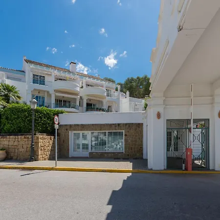 Apartment Superb Double With Terrace Pool And Garage Marbella