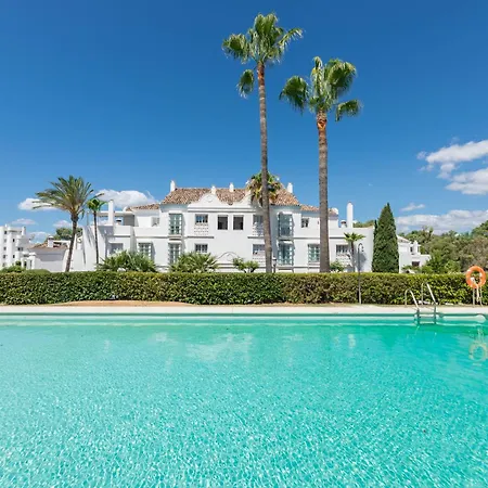 Apartment Superb Double With Terrace Pool And Garage Marbella
