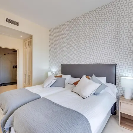 Apartment Superb Double With Terrace Pool And Garage