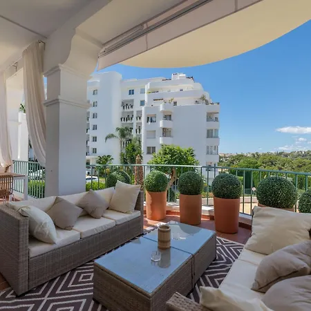 Apartment Superb Double With Terrace Pool And Garage